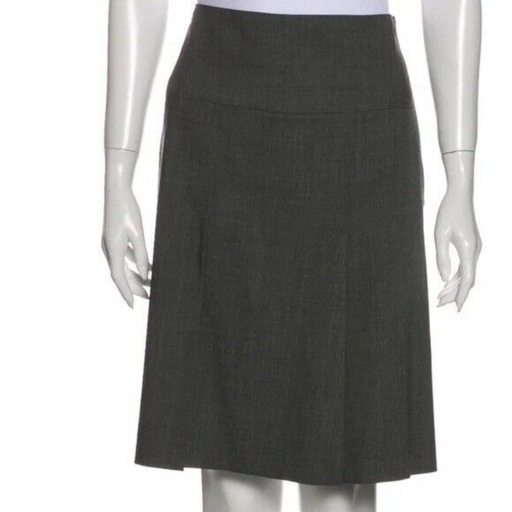 Akris Punto Wool Blend pleated a-line Skirt knee length in grey high waisted